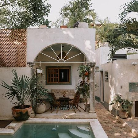 Casa Mezcla - Bed & Breakfast Mérida Kültér fotó